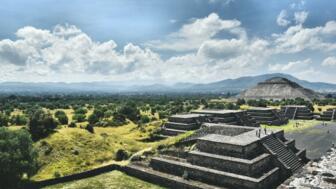 Pyramiden der einstigen Zapoteken-Hauptstadet Monte Alban