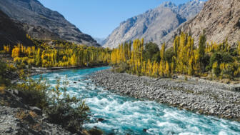Gilgit River in Nordpakistan