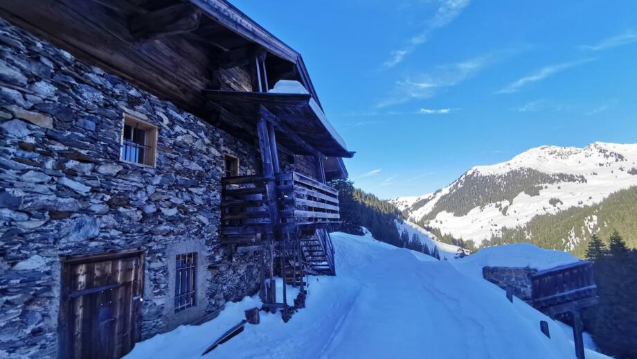 oesterreich-kitzbueheler-alpen-bochumer-huette-schneeschuhwandern-seboc-img-20231227-133642.jpg