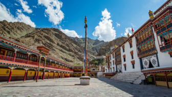 Innenhof des KIosters Hemis in Ladakh