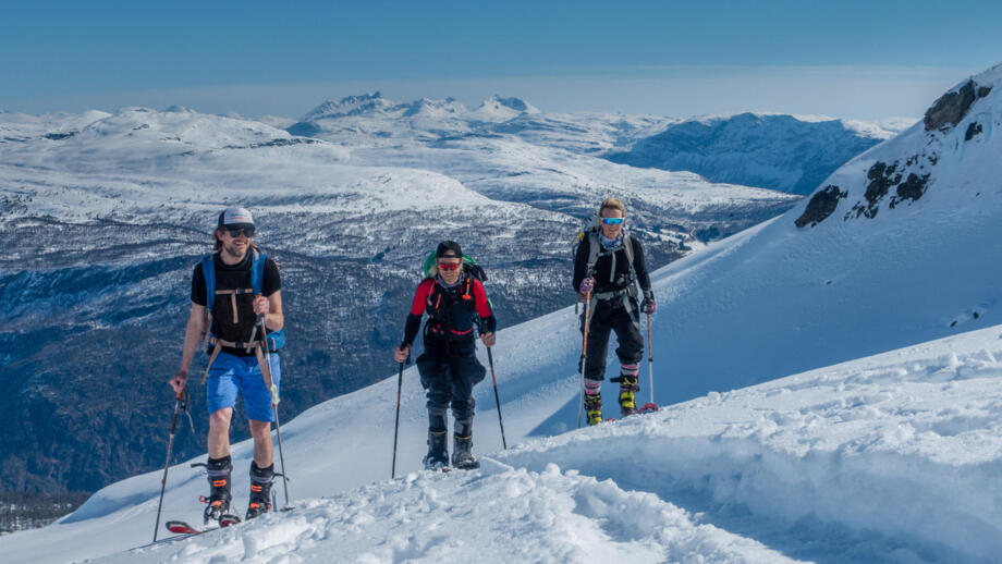 norwegen-skitouren-nosog-powder paradies-sognefjord-sogndalsdalen-fjaerland (4).jpg
