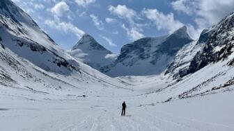 norwegen-skitouren-nosog-powder paradies-sognefjord-sogndalsdalen-fjaerland (9).jpg
