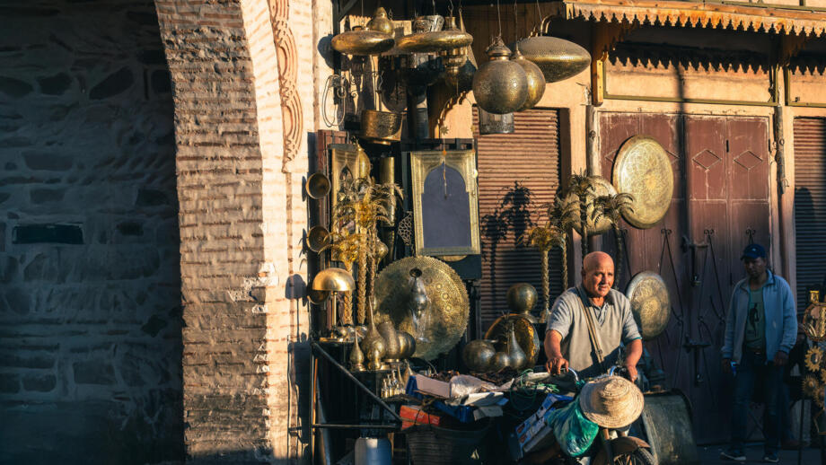 Afrika-marokko-marrakesch-stadtzentrum-einheimische-008.jpg