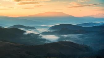 thailand-thwan-doi-inthanon-panorama-shutterstock_2560202575.jpg