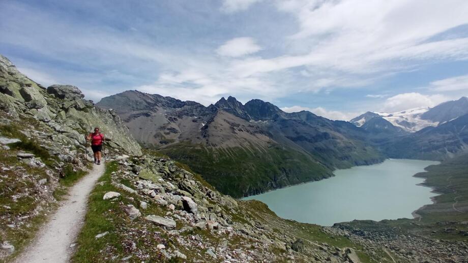 schweiz_wallis_wandern_alpenueberquerung_hwhaute (12).jpg