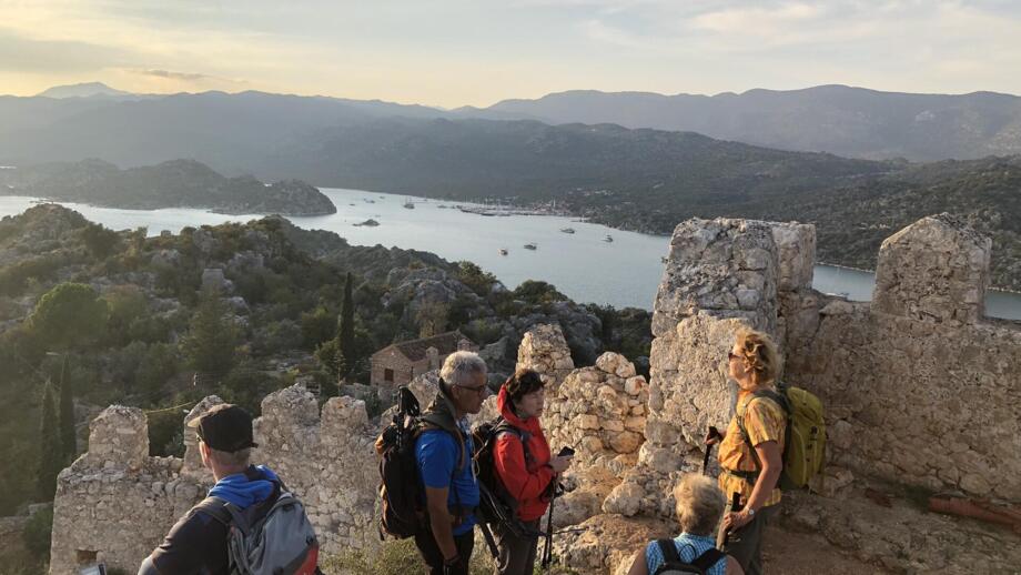 asien-tuerkei-lykischer-weg-tutoplyk-2022-natur-panorama-landschaft-berge-meer-teilnehmer-gruppe-5324.jpg