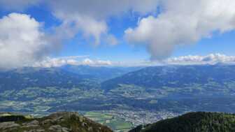 Die Aussicht auf die umliegende Bergwelt.