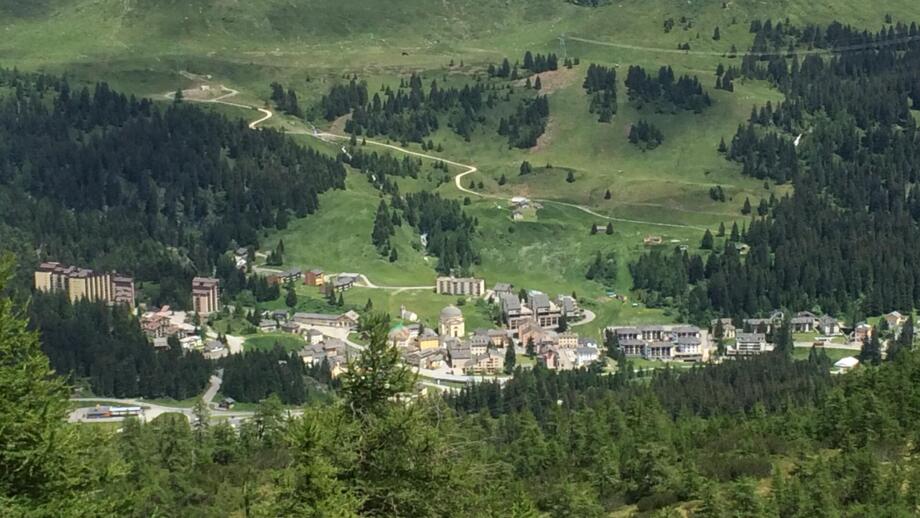 HHBERN_Schweiz_Graubünden_Wandern_Sommer (5).jpg