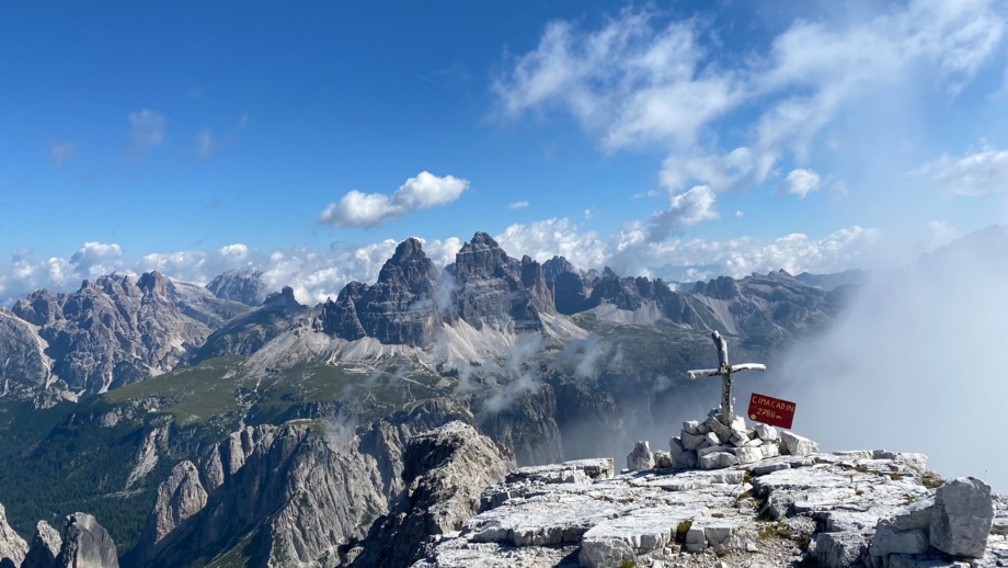 Italien_Dolomiten_Fonda Savio_GFDOL_2022_Julia Andre_Klettern_Grundkurs_Fels (6).jpeg