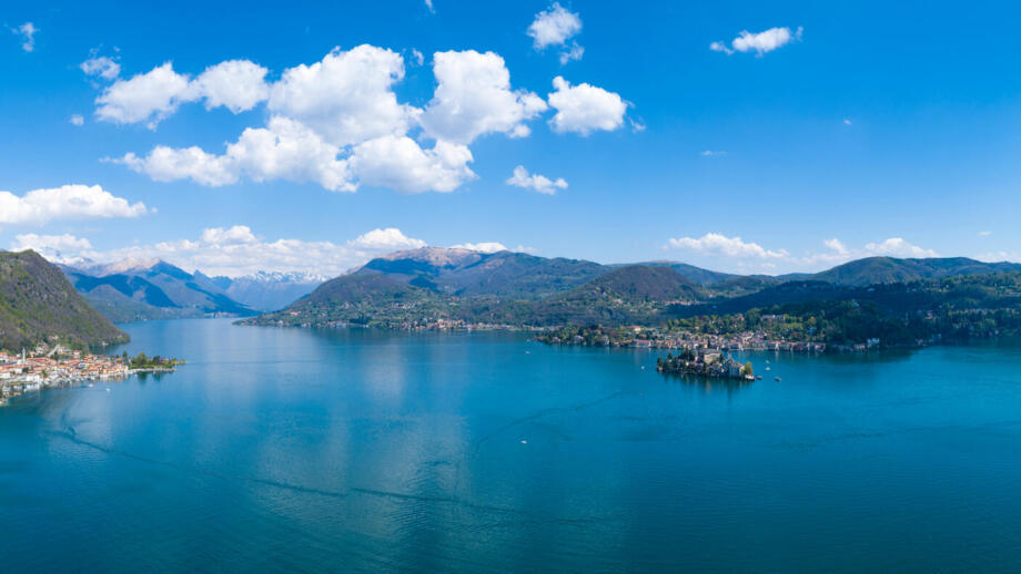 aqgta2-italien-orta-see-shutterstock-1386941795.jpg