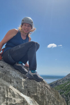 Bergführerin Tanja Kuster in sommerlichen Gefilden