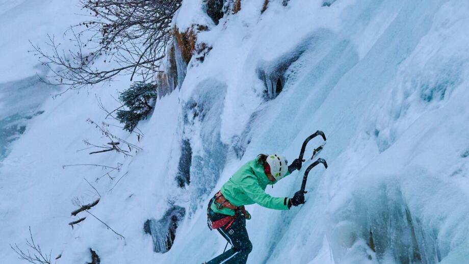 oesterreich-eiskletterkurs-matreier tauernhaus-eispark-osttirol-9ekeost-img-20260125-092735-466~3.jpg