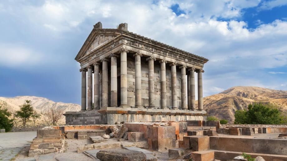 griechisch-römischer Tempel Garni mit Säulen in Armenien