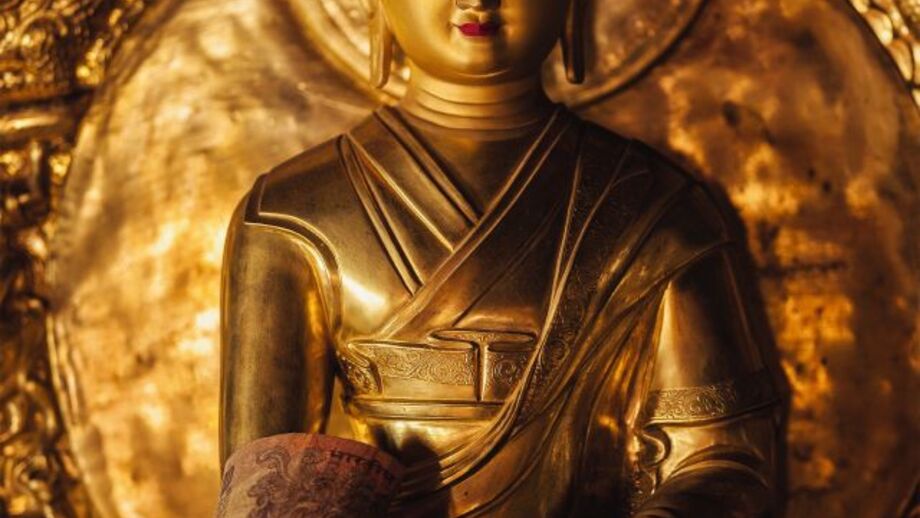 Vergoldeter Buddha in einem Kloster Ladakhs