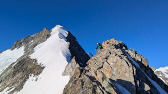 schweiz-bernina-biancograt-pizbernina-hdbia (17).jpg