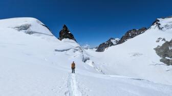 schweiz-bernina-biancograt-pizbernina-hdbia (20).jpg