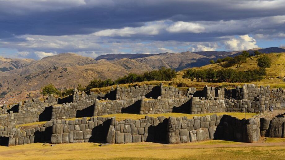 Inkaruinen von sacsayhuaman und großen Steinquadern