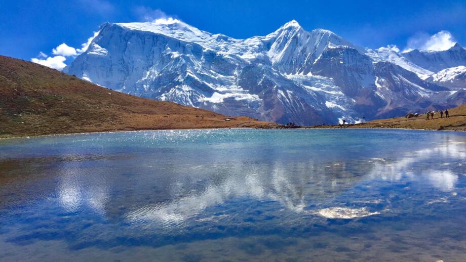 asien-nepal-annapurna-hiaha-2019-ice-lake.jpg