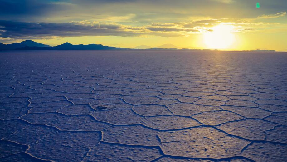 Salszsee Salar de Uyuni im letzten Sonnenlicht