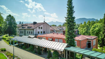 9GWSAUL_Gesundheitswandern_Bayern_Saulgrub_Aura_Hotel (3).jpg
