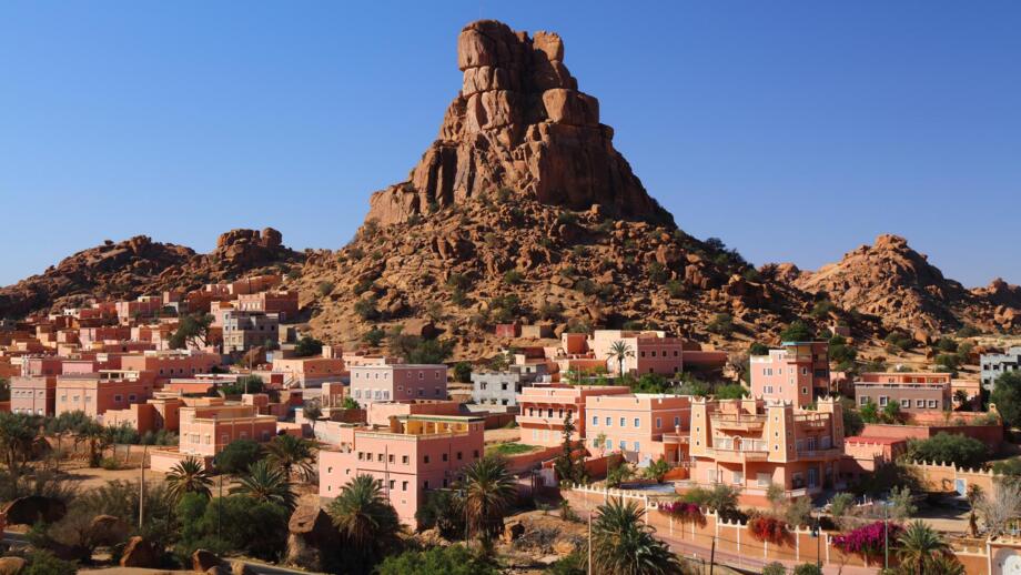 afrika-marokko-tal der ammeln-MASUD-shutterstock_2216610787.jpg