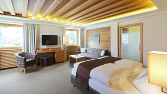 maraias-zimmer-22-aries-creative.jpg