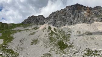 olympiaregion-seefeeld-wandern-leutasch-wettersteinhuette-scharnitzjoch-karwendelgebirge (4).jpg