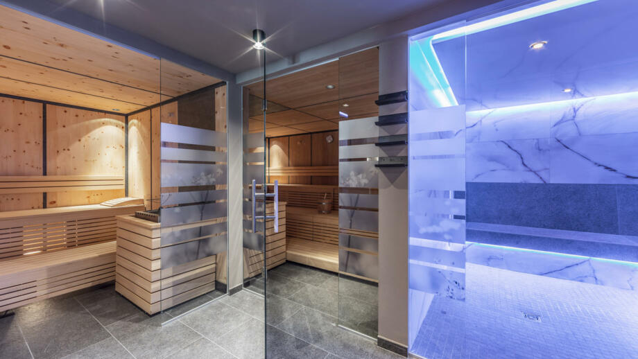 maraias-luxury-suites-apartments-sauna.jpg