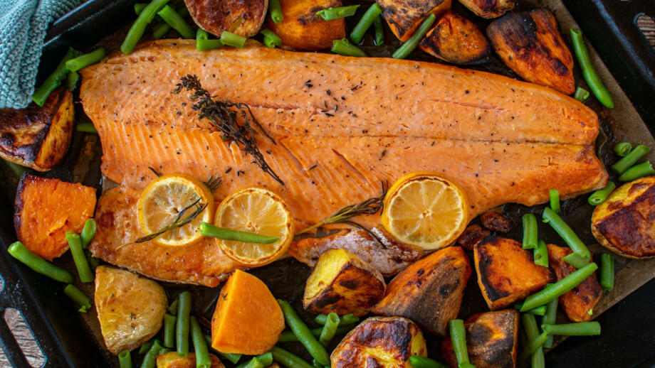 Norwegen-Lachs-shutterstock_1983411740.jpg