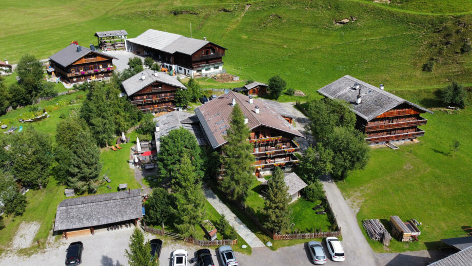 Gannerhof-Areal-Luftbild_c_Gannerhof.jpg