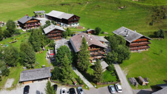 Gannerhof-Areal-Luftbild_c_Gannerhof.jpg