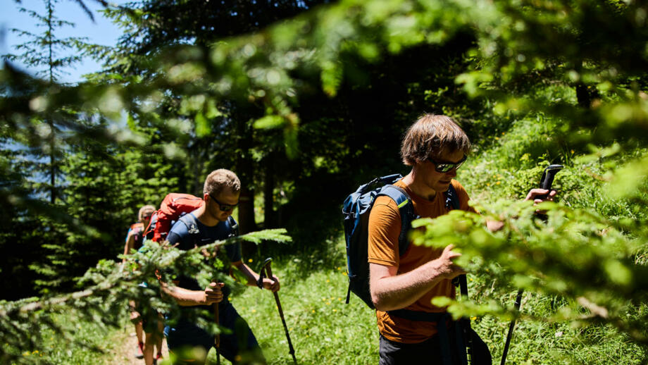 wandern-sommer-fotoproduktion-oliverfarys-X8A4011.jpg