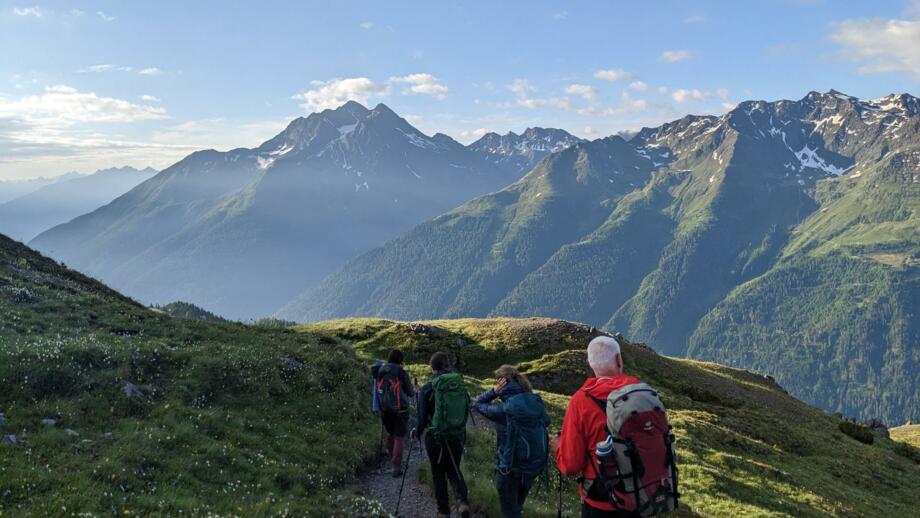 oesterreich-e5-alpenueberquerung-aqobe-fernwanderweg-mehrtageswanderung-huettenwanderung (11).jpg