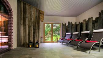 Österreich-TannheimerTal-TWTAN-HotelBerghof-Wellness Ueberblick 3.jpg