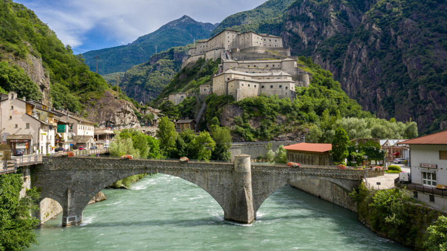 italien-valle-d'aosta-forte-di-bard-foto-enrico-romanzi-0972.jpg