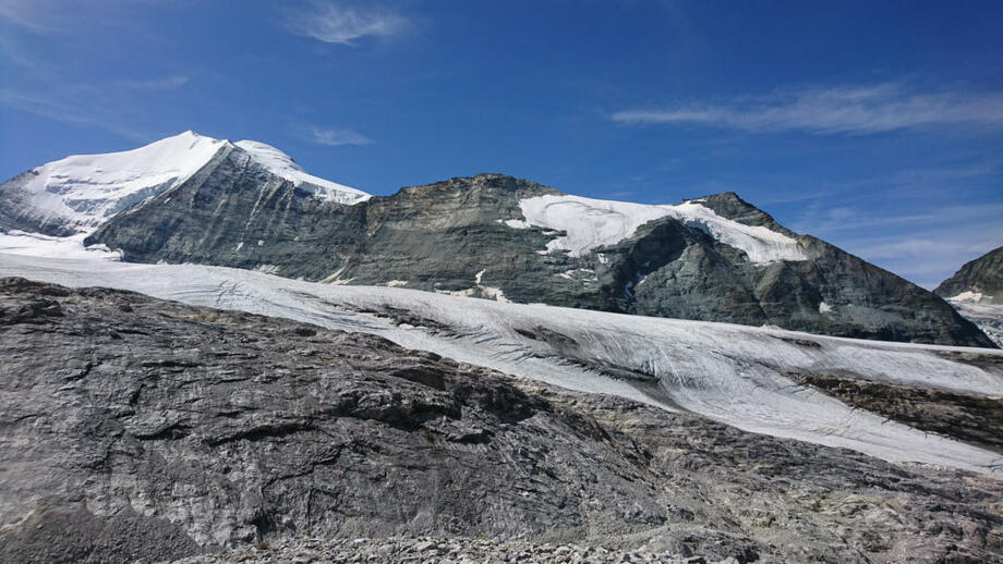HTTUR_Bishorn_Gletscher_shutterstock_1482121124.jpg