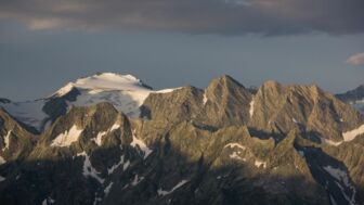 SchwarzensteinLA002.jpg