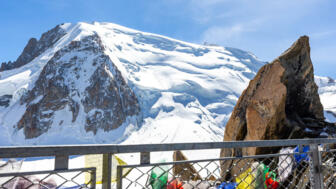 Frankreich_Chamonix_Refuge de Cosmiques_shutterstock_1450609709.jpg