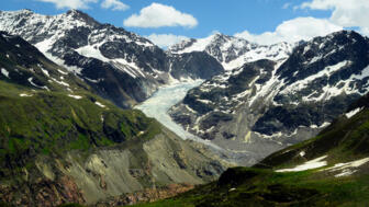 Österreich_Kaunertal_Gletscherzunge_Gepatsch_shutterstock_1475169665.jpg