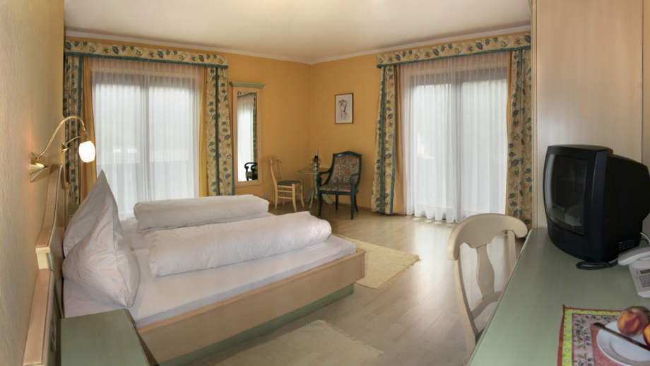 Hotel Erlenhof_Classiczimmer.jpg