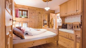 Alpenrose_zimmer.jpg