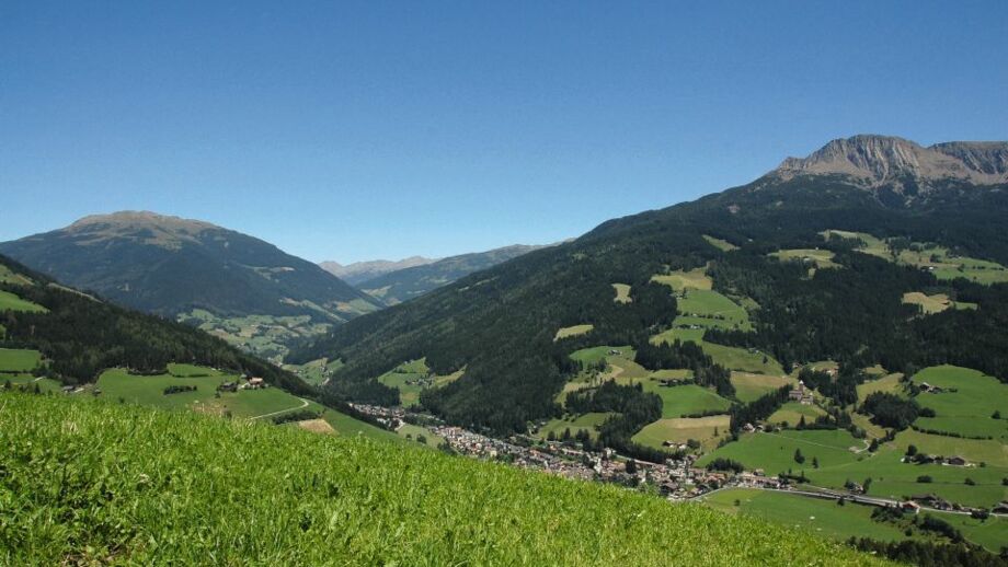 Hauptort-Sarnthein_Sarntal02-Foto_Tourismusverein-Sarntal_Eduard-Weger.jpg
