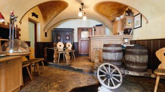 DoellacherWirtshaus-Vorhaus.jpg