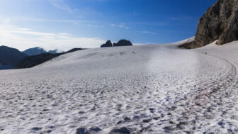 Österreich_Dachstein_Young Summits_YSABSIM (11).jpg
