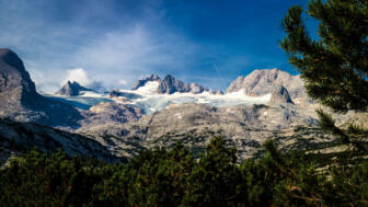Österreich_Dachstein_Young Summits_YSABSIM (13).jpg