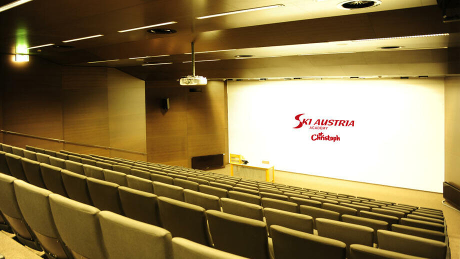 Hotel Ski Austria Academy, eigenes Kinosaal