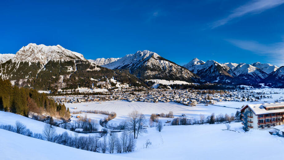 Oberstdorf_shutterstock_1325776406.jpg