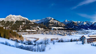 Oberstdorf_shutterstock_1325776406.jpg